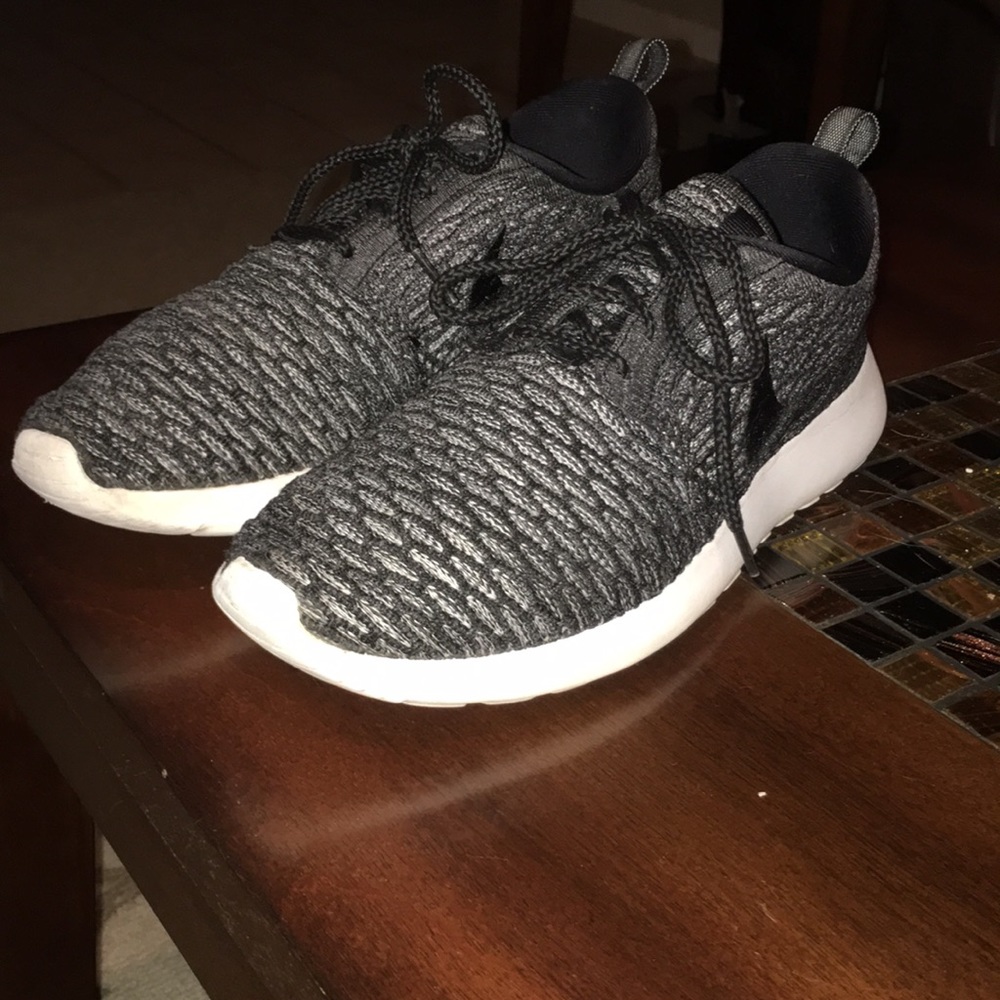 Nike Roshe Flyknit